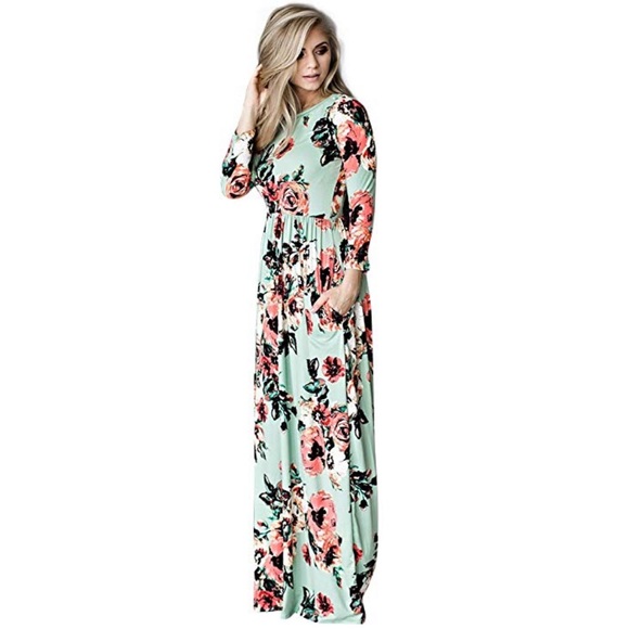 Boutique Dresses & Skirts - Plus Size Wildflowers Long Sleeves Maxi W Pockets